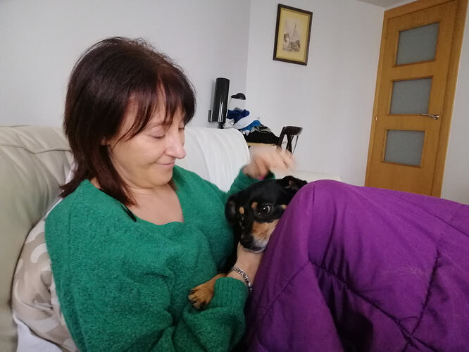 1000000527